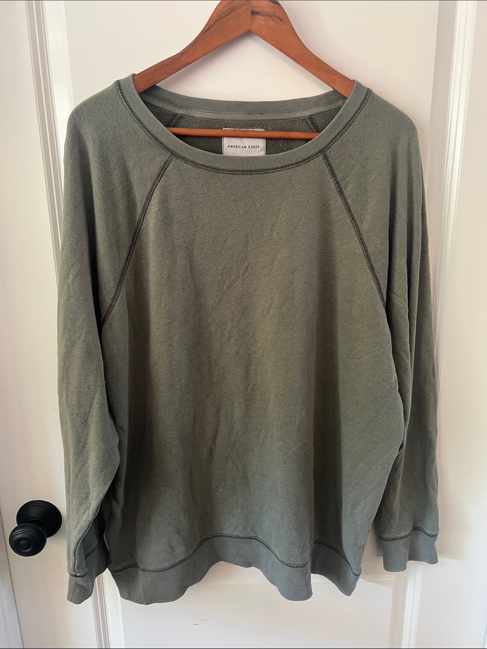 American Eagle Outfitters Olive Crewneck Pullover Sweater